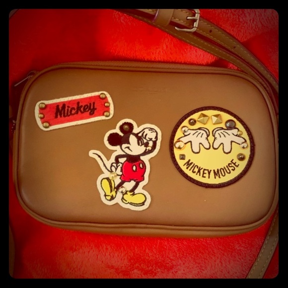 👜 ⭐️SOLD⭐️Coach Saddle Color Mickey Mouse Patches - Picture 3 of 8